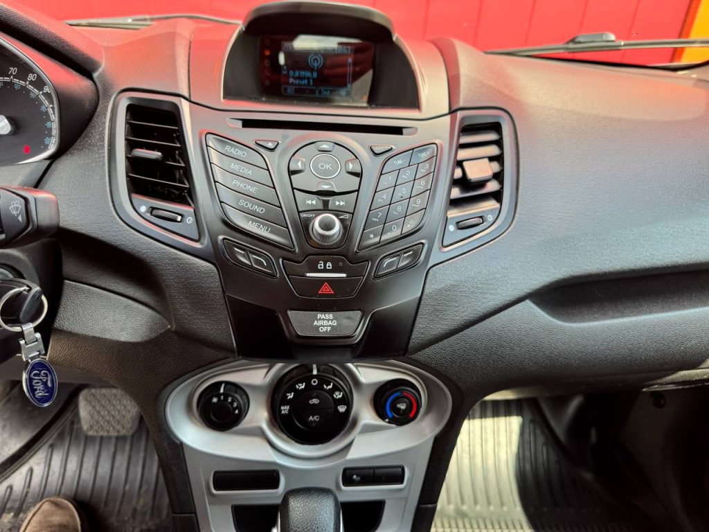 Автомобиль