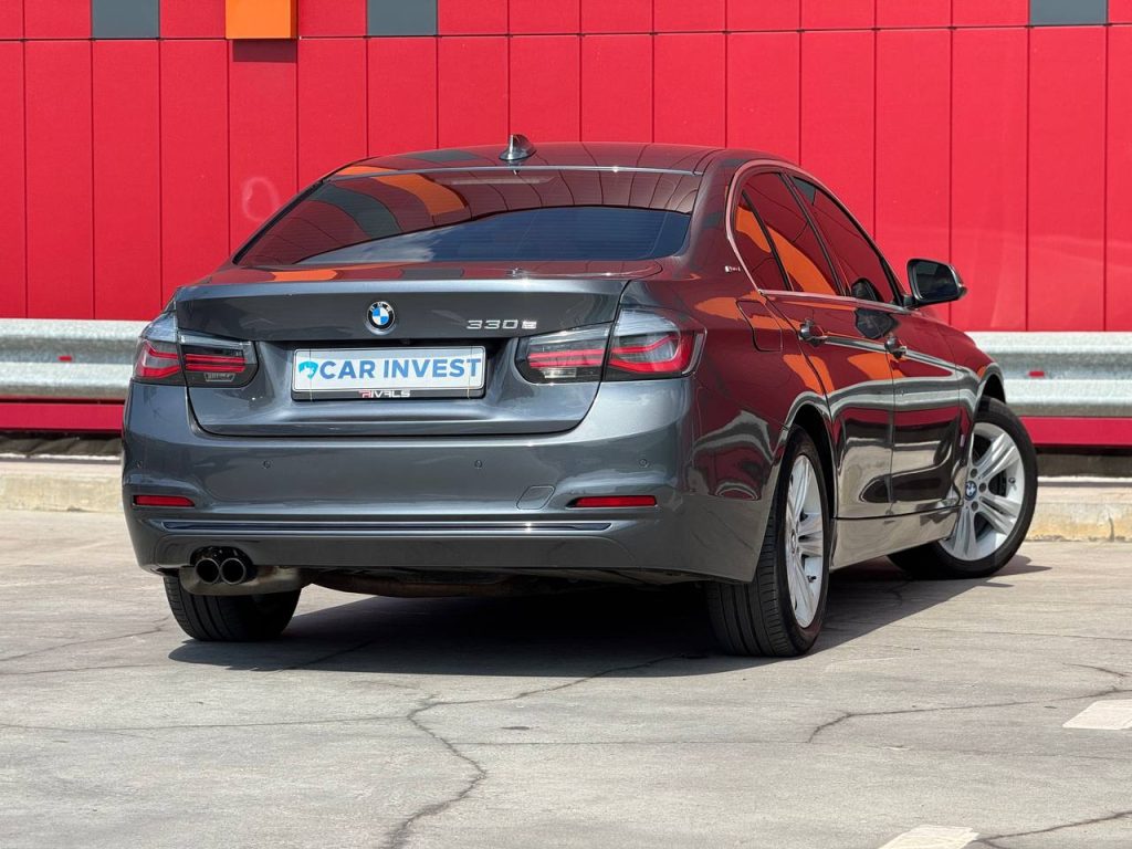 Автомобиль