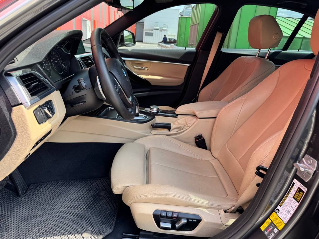 Автомобиль