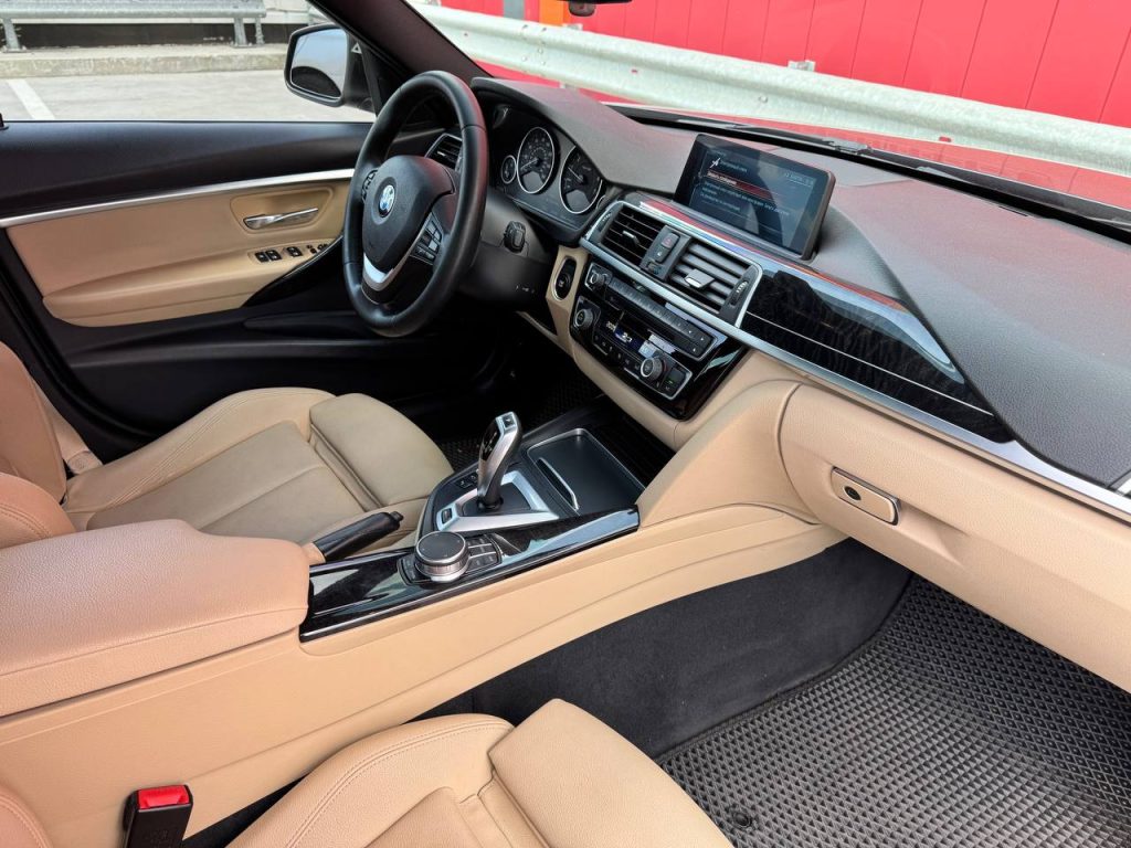 Автомобиль